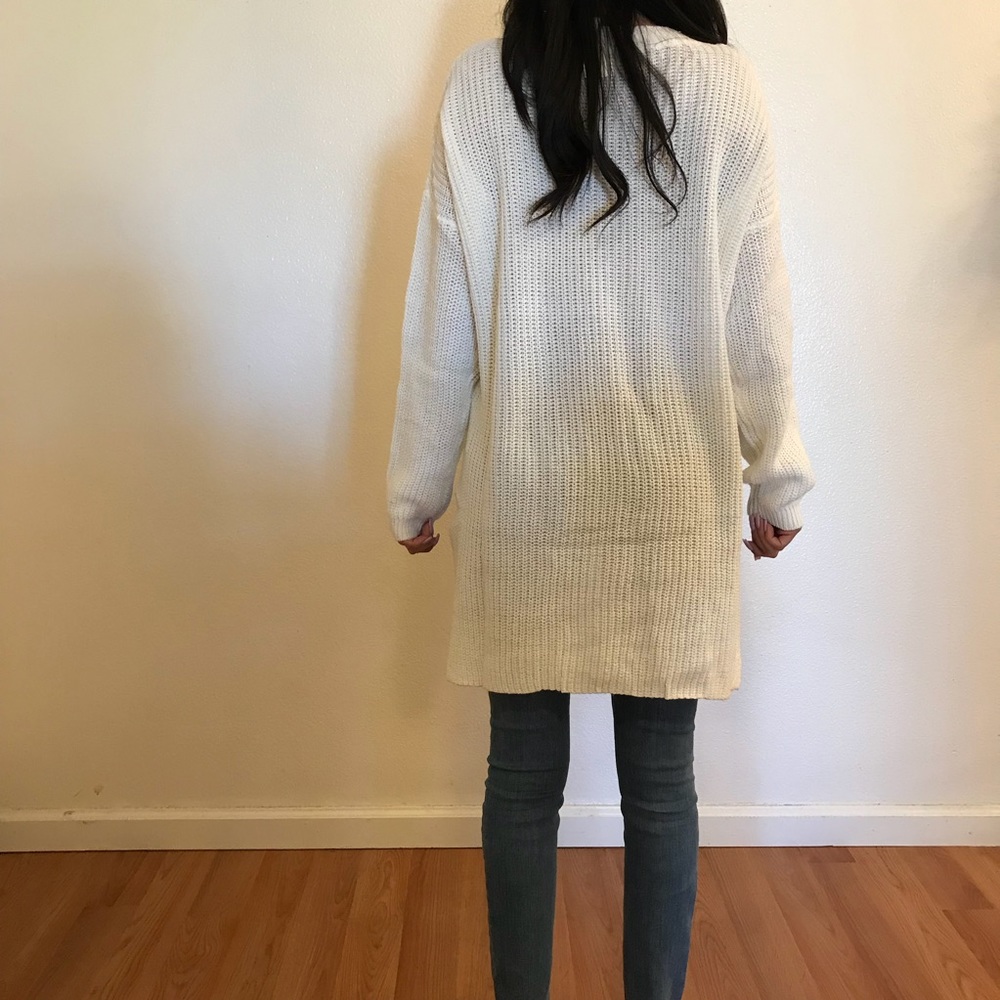 •LAST ONE• Ivory High Low Knit Sweater - Picture 7 of 8